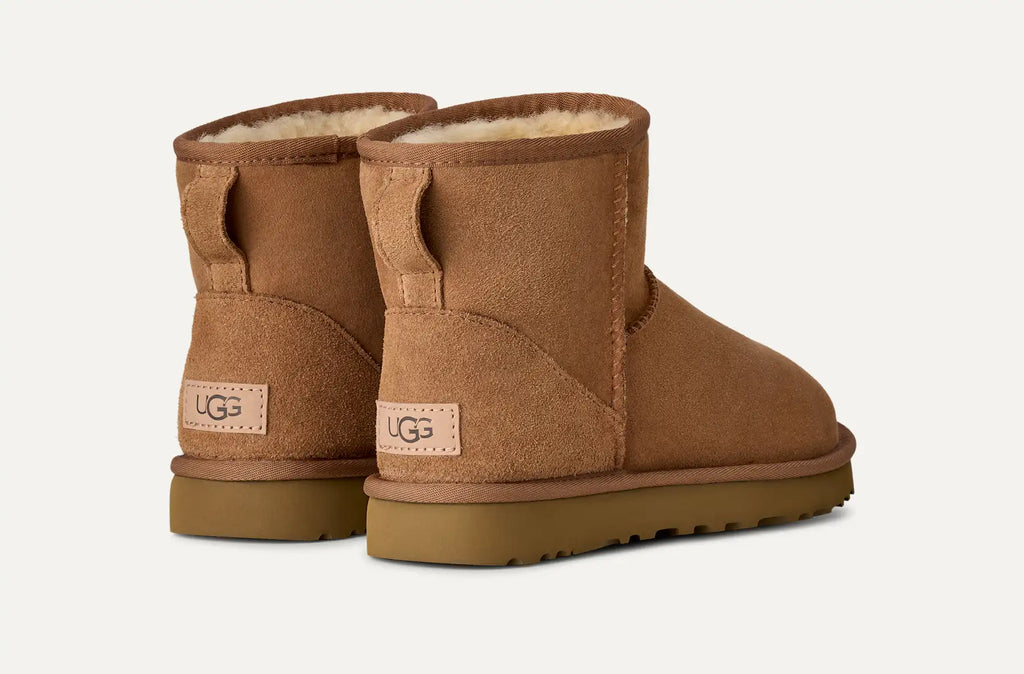 UGG Classic Mini II Women's Boots in Chestnut