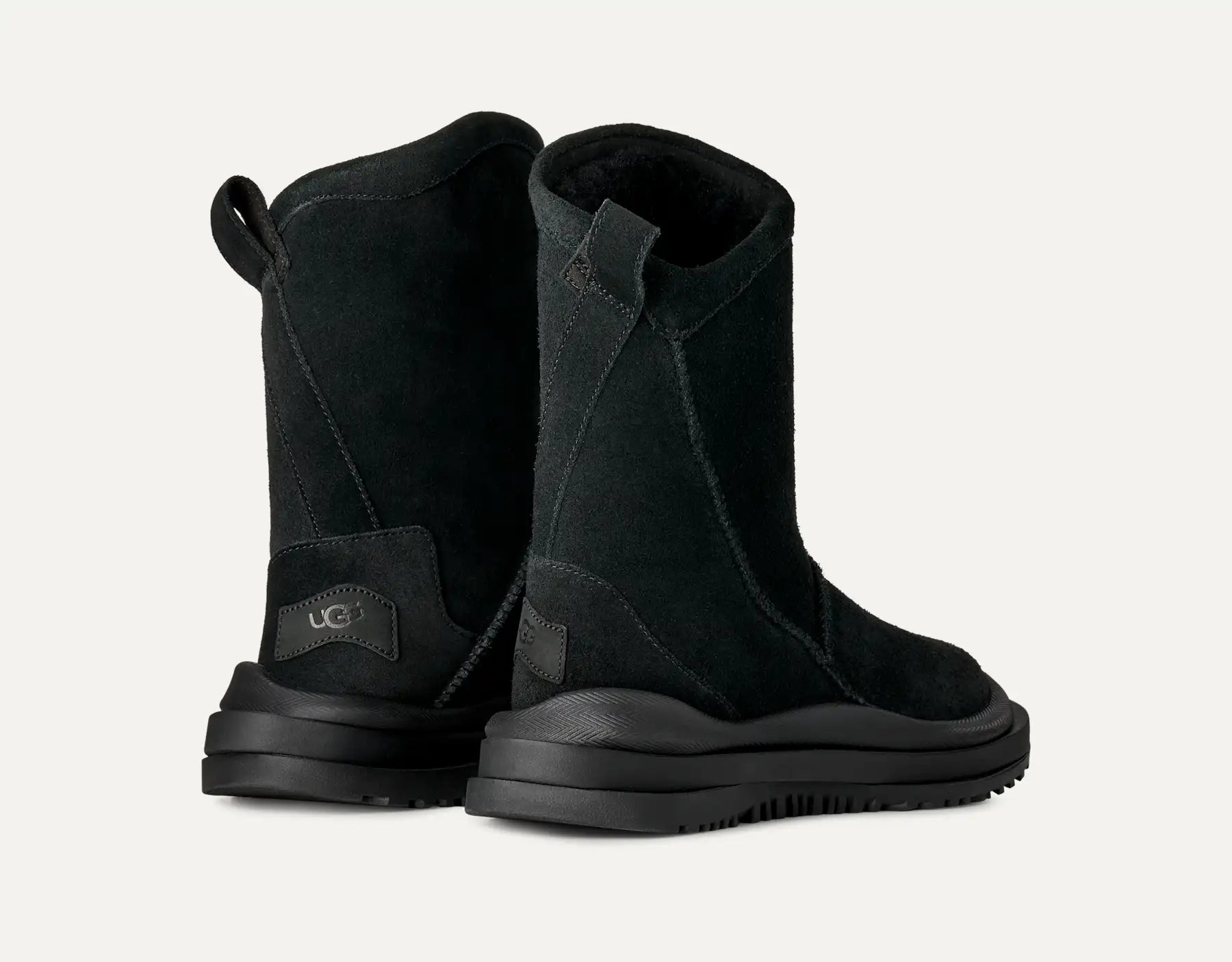 UGG Women's Classic Distort Boots in Black