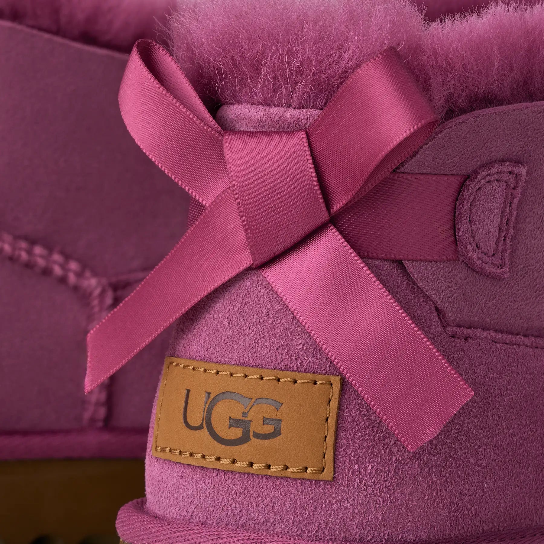 UGG Stivali Ultra Mini Bailey Bow Donna in Dark Winterberry