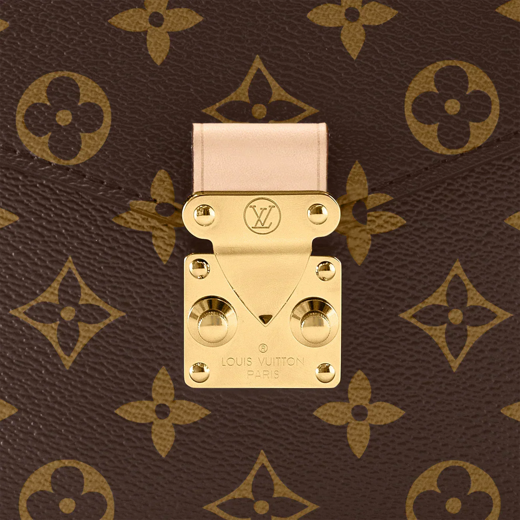 Metis clutch bag