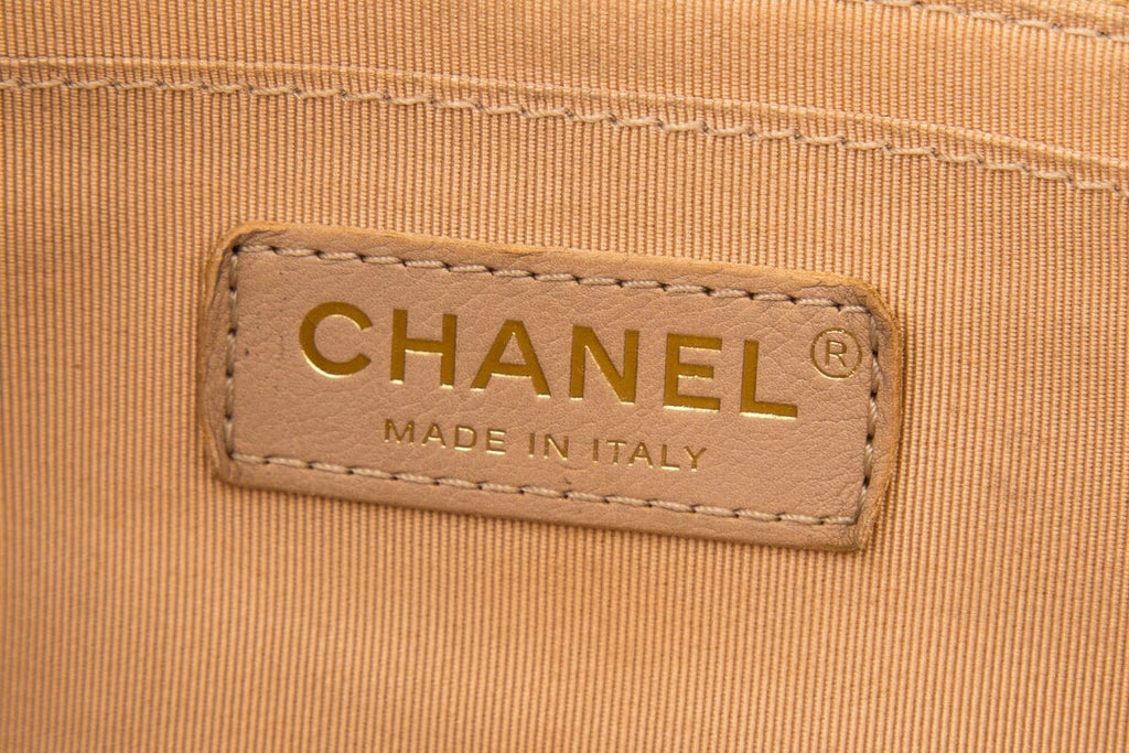 Chanel 2019/20 Metallic Caviar Chevron Quilted Flap Bag