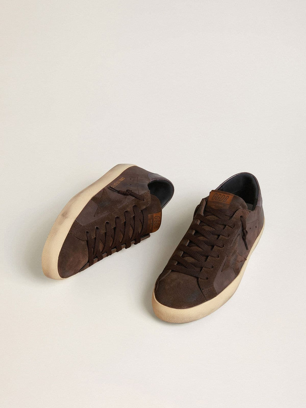 Golden Goose Super-Star Uomo Ltd in Nabuk Marrone con Stella in Suede e Talloncino in Pelle Porpora
