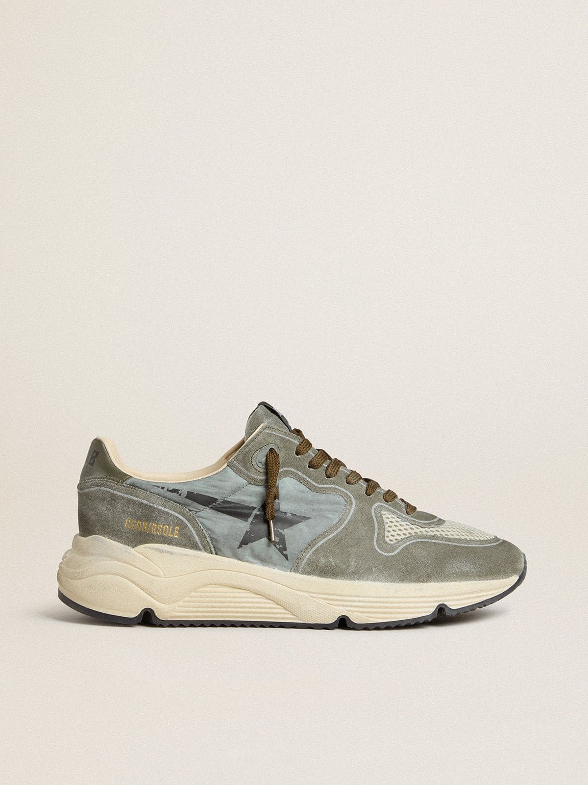 Golden Goose Running Sole Uomo in Nylon Azzurro con Stella Nera e Talloncino in Pelle Verde