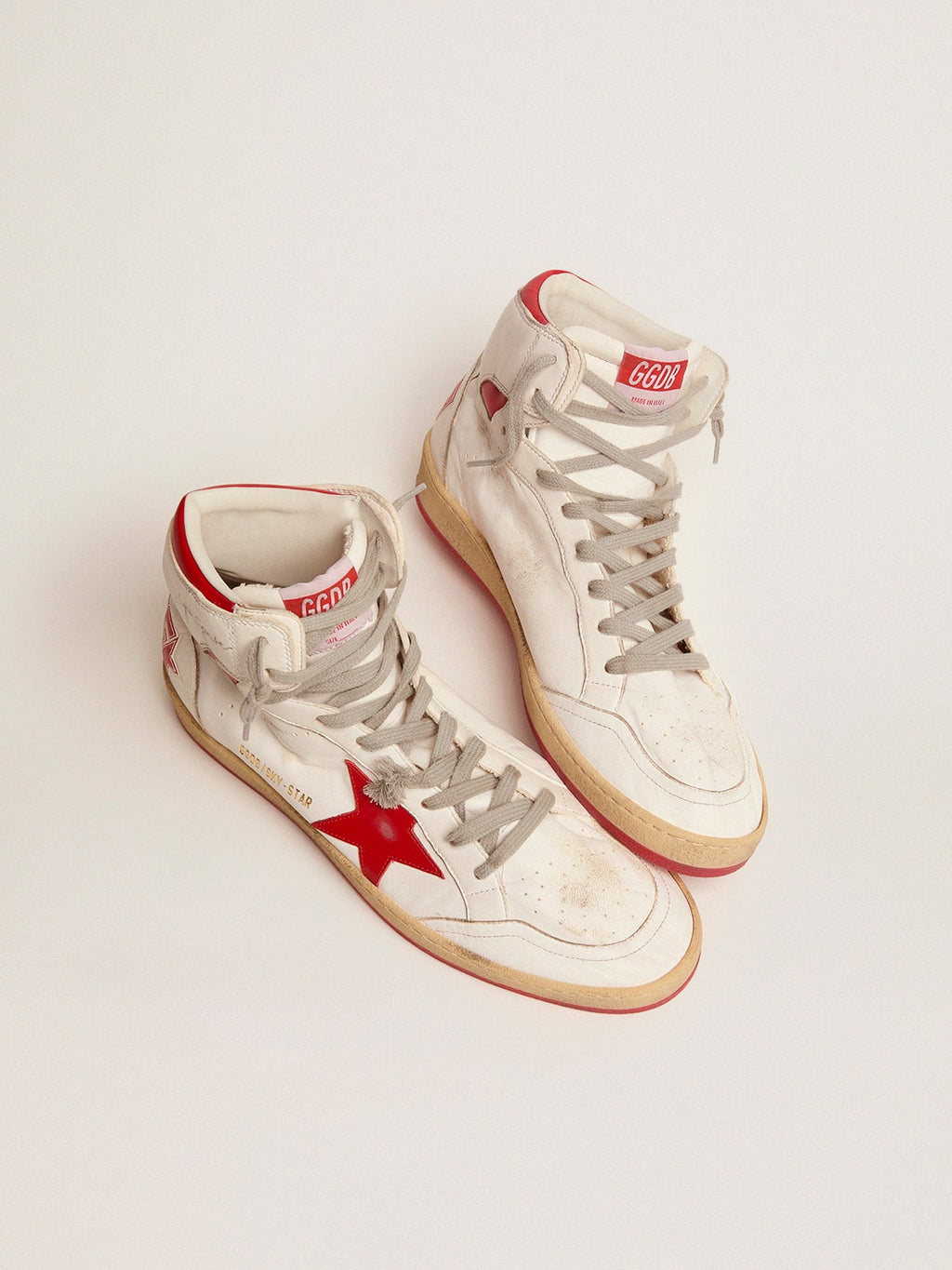 Golden Goose Sky Star Uomo con Firma Sulla Caviglia e Inserti Rossi