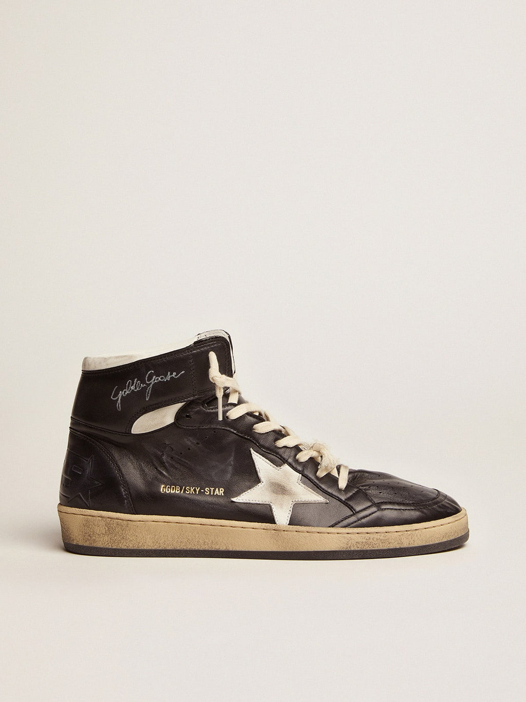 Golden Goose Sky Star in Nappa Nera con Stella in Pelle Bianca