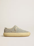 Golden Goose Scarpe Space Star Uomo in Suede Ghiaccio con Stella Traforata