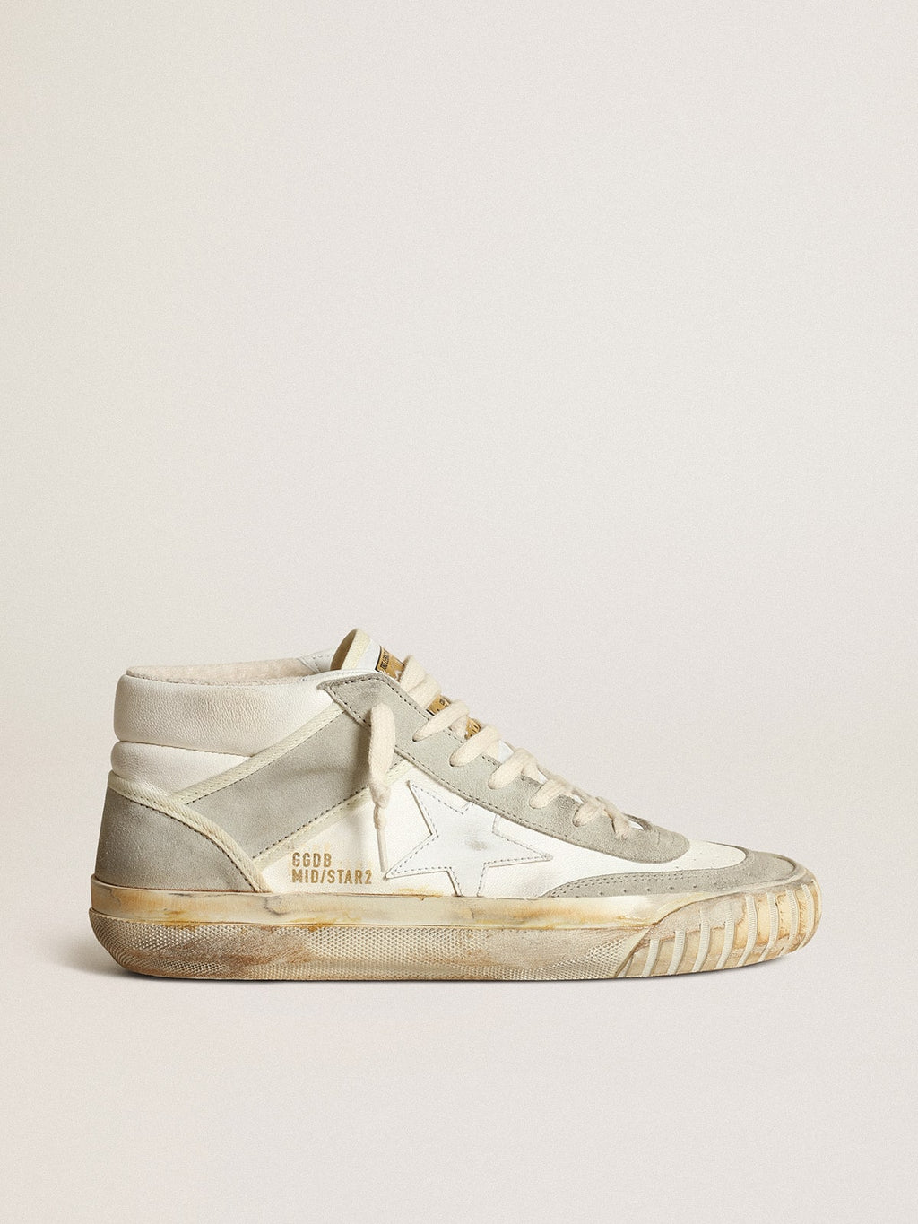 Golden Goose Sneaker Mid Star Uomo con Inserti in Suede Color Grigio Ghiaccio e Stella in Pelle Bianca