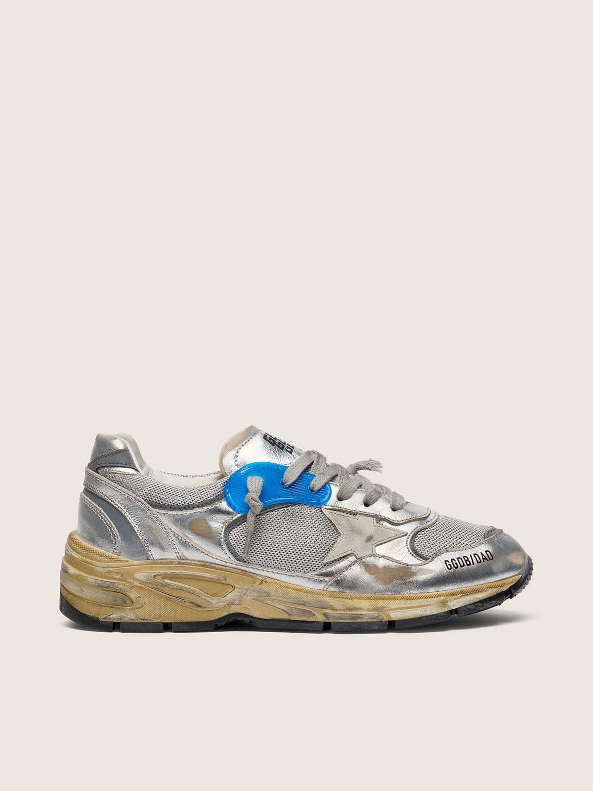 Golden Goose Dad Star Uomo in Pelle Laminata Argento e Rete con Stella in Pelle Bianca e Talloncino Argento