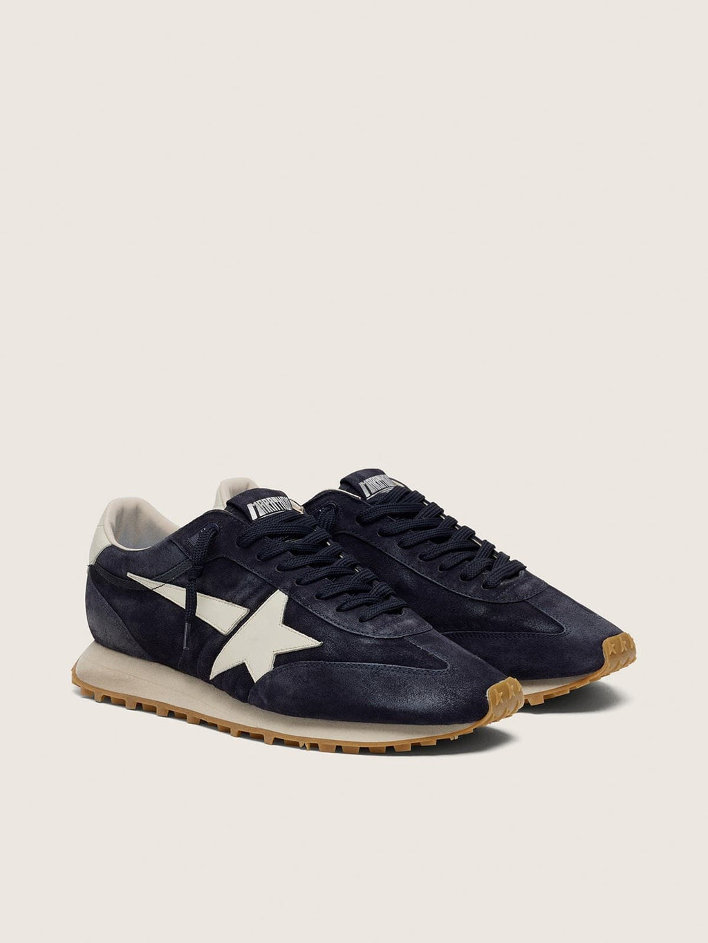 Golden Goose Marathon Uomo in Suede Blu Scuro con Stella e Talloncino in Pelle Bianchi