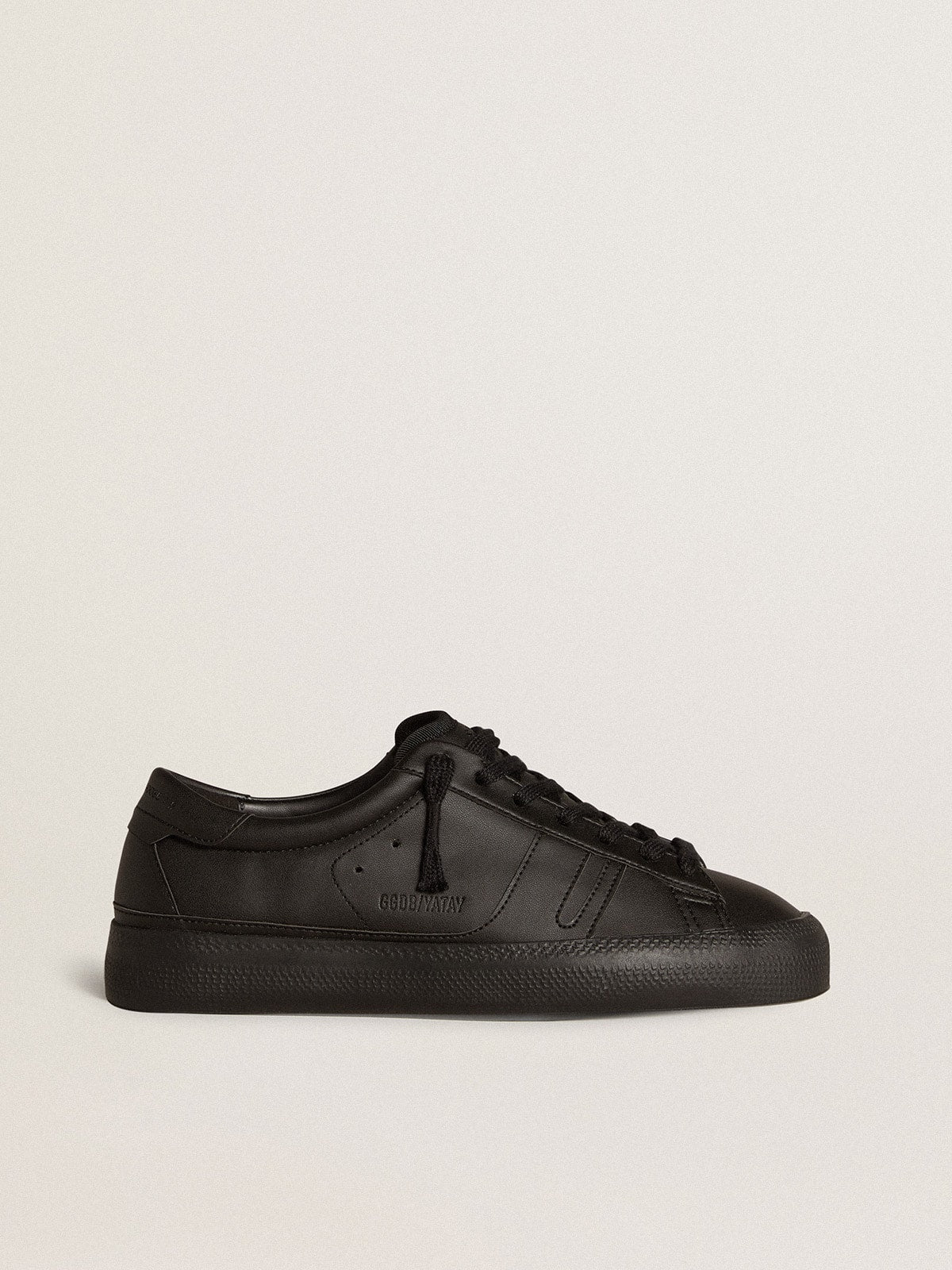Golden Goose Sneaker Yatay Model 1b Sostenibile con Tomaia Bio Based e Y Nera