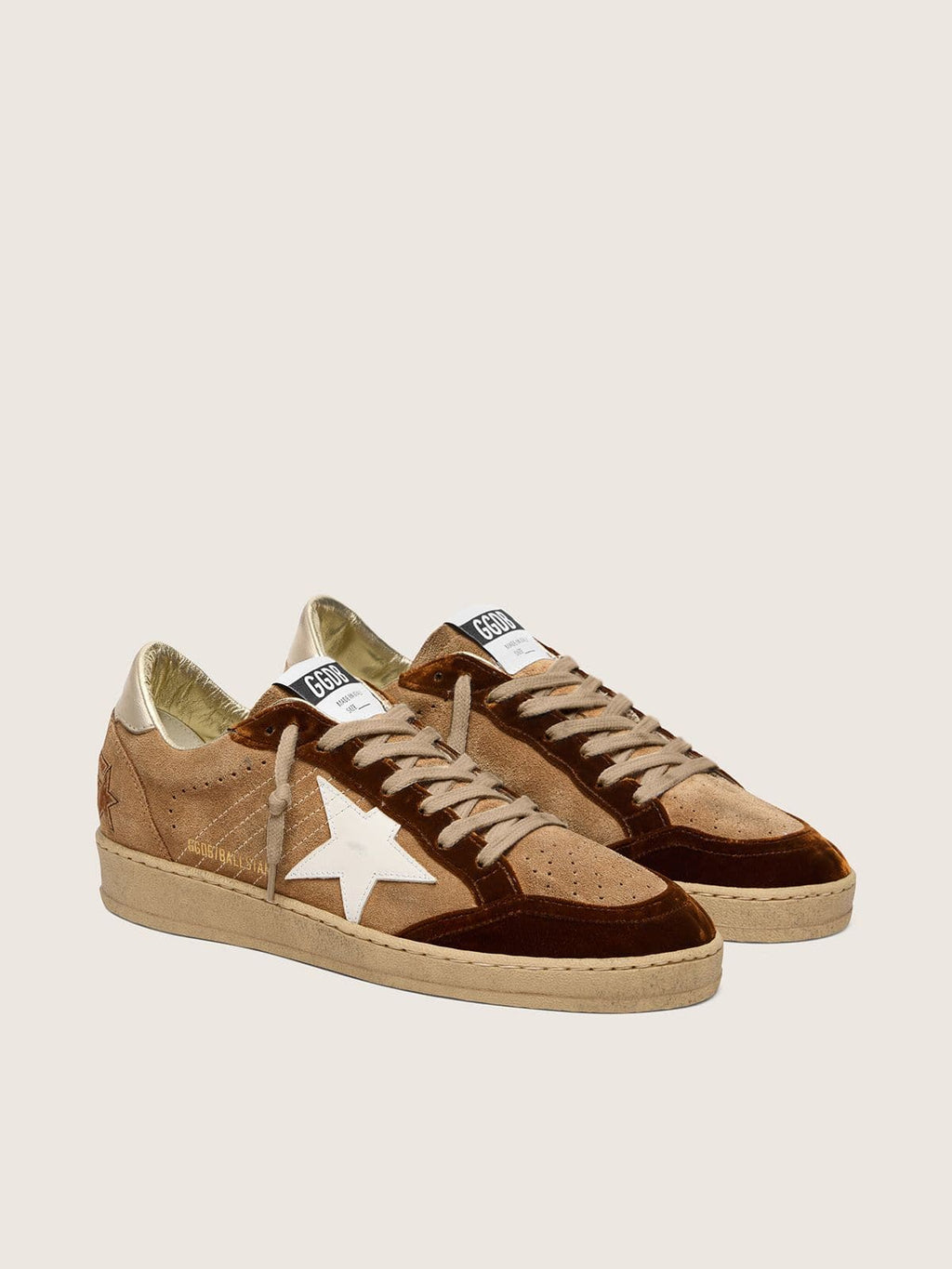 Golden Goose Ball Star Donna in Suede Tabacco con Stella in Pelle Bianca e Inserti in Velluto Cognac