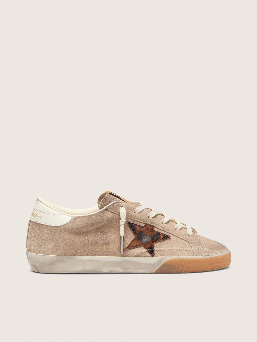 Golden Goose Super-Star Donna in Suede Beige con Stella Leo