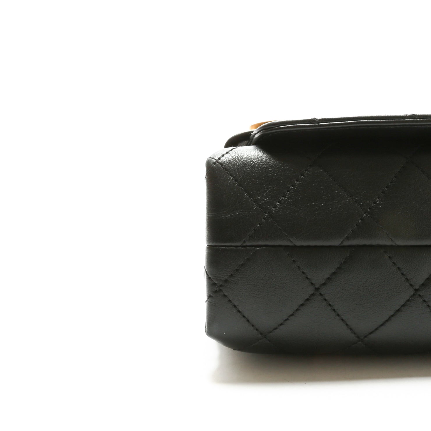 CHANEL 2020 Medium Enchained Flap Bag-Black