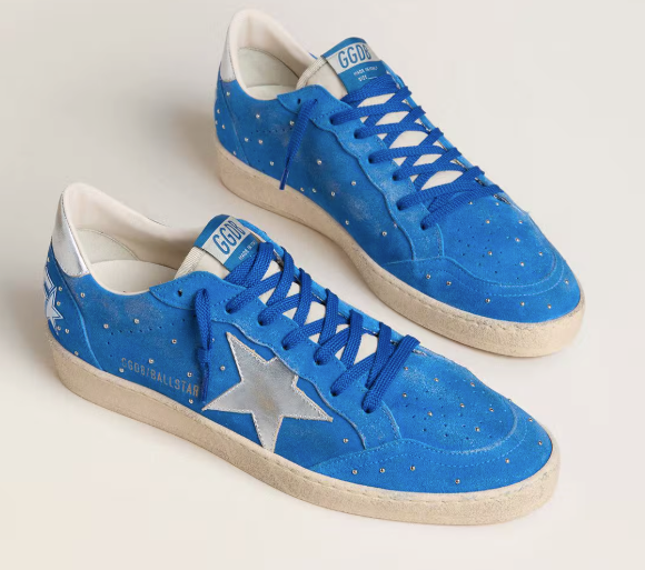 Ball Star in suede azzurro con borchie e stella in pelle laminata argento