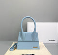 LE CHIQUITO MOYEN BY JACQUEMUS – Accessorio premium elegante
