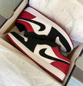 Air Jordan 1 low – Accessorio premium elegante