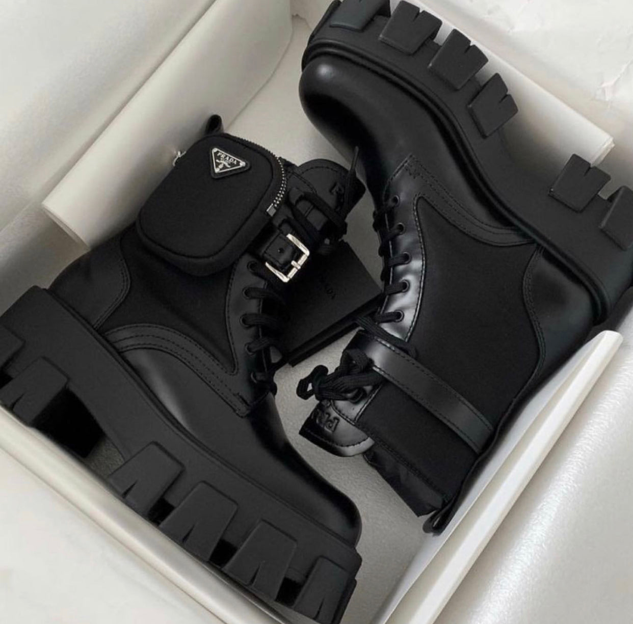 Bottes Prada – Accessorio premium elegante