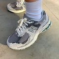 New Balance 2002R