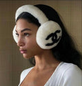 Cache oreilles Chanel