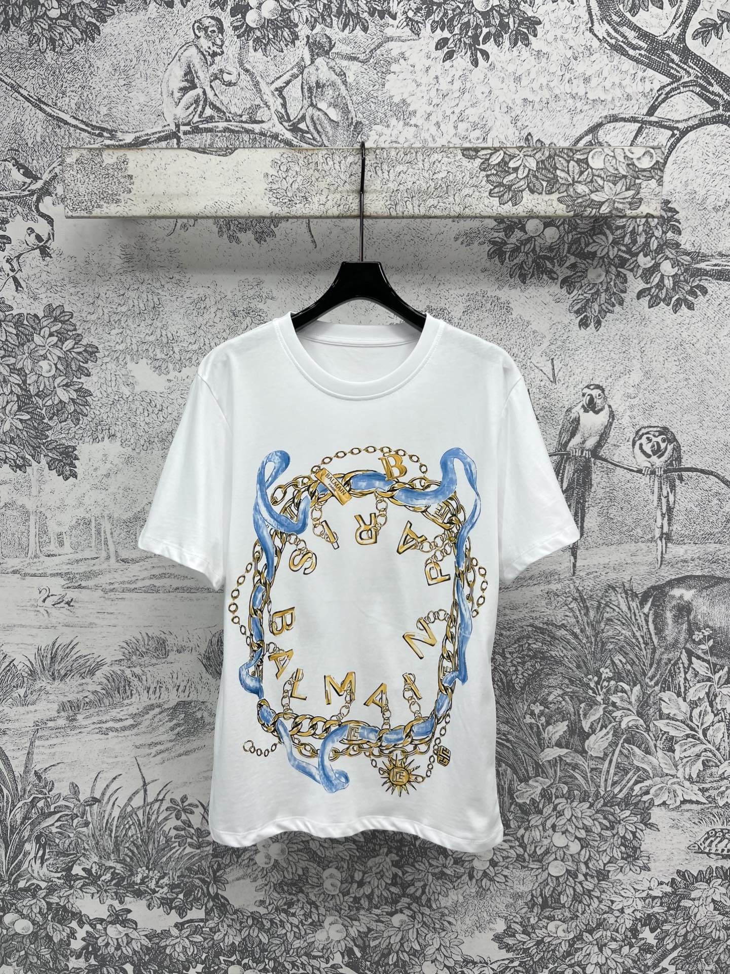 LV 25 Simple Basic Style Versatile T-Shirt White Cotton – Accessorio premium elegante