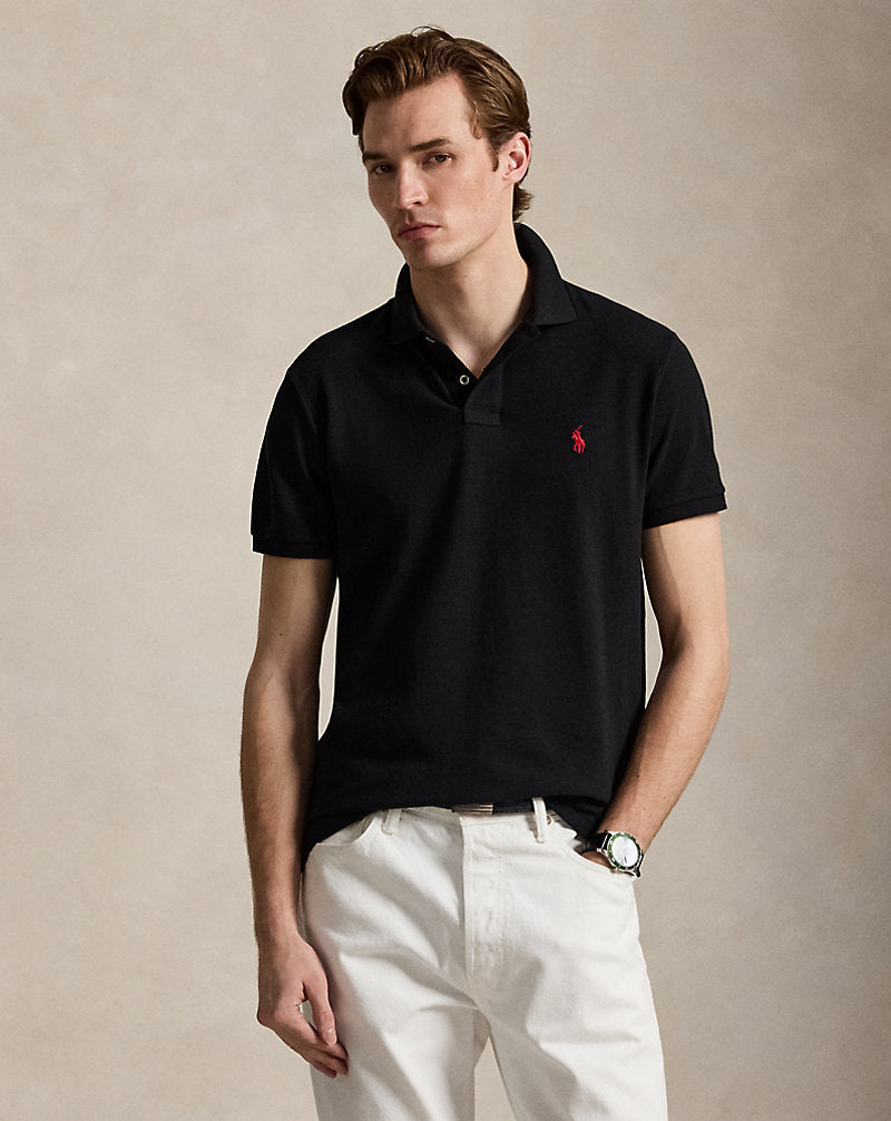 L’iconica polo in piqué – Tutte le opzioni di vestibilità — Nero/Rosso