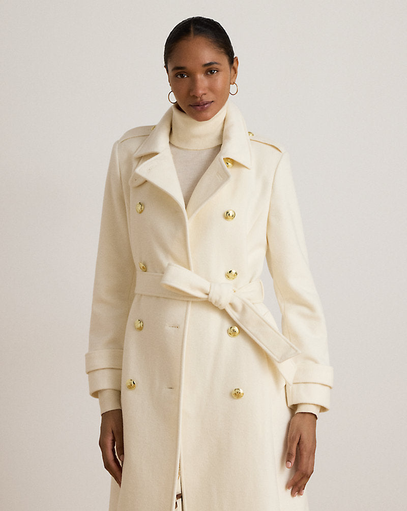 Cappotto con collo a imbuto e cintura — Panna Moda