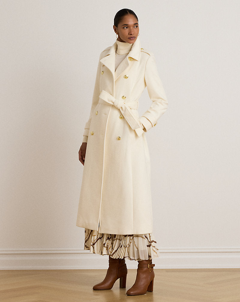 Cappotto con collo a imbuto e cintura — Panna Moda